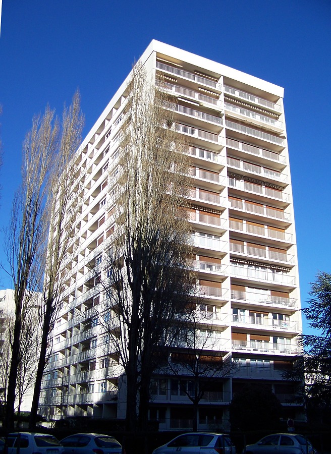 Résidence Jeanne d'Arc by Florian Barbier