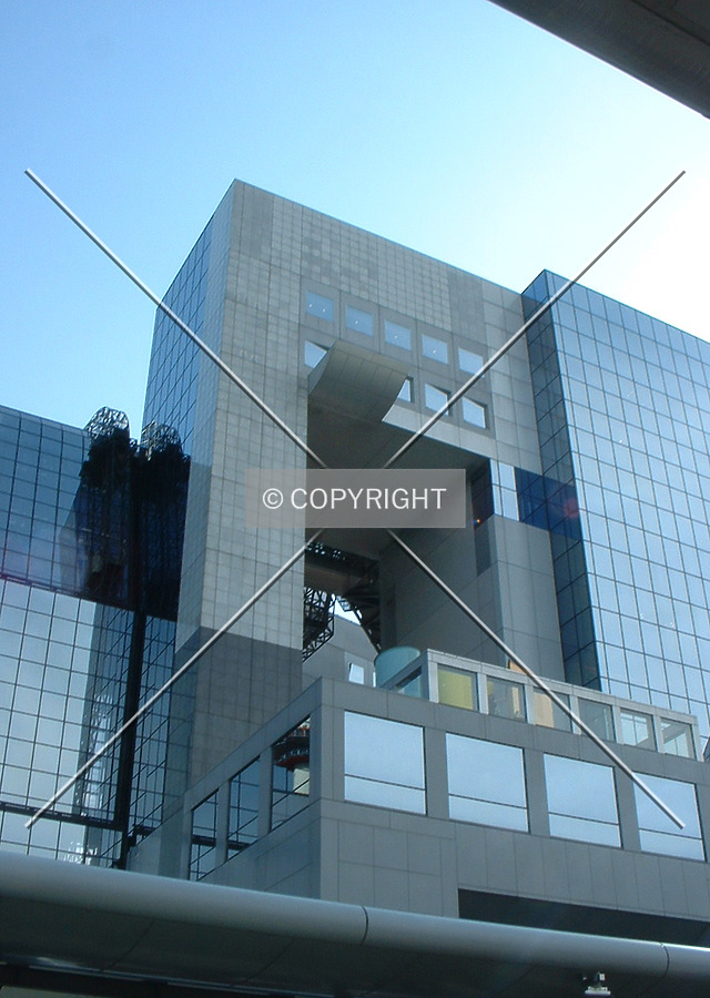 Hotel Granvia Kyoto by Andrew Stewart