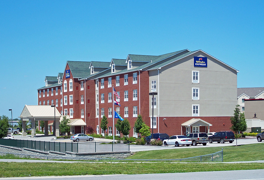 Holiday Inn Express Saint Louis West - O'Fallon by Ryan Hildebrand