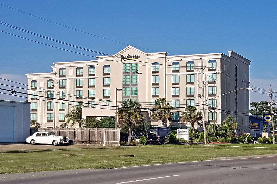 Comfort Inn & Suites by Ryan Hildebrand