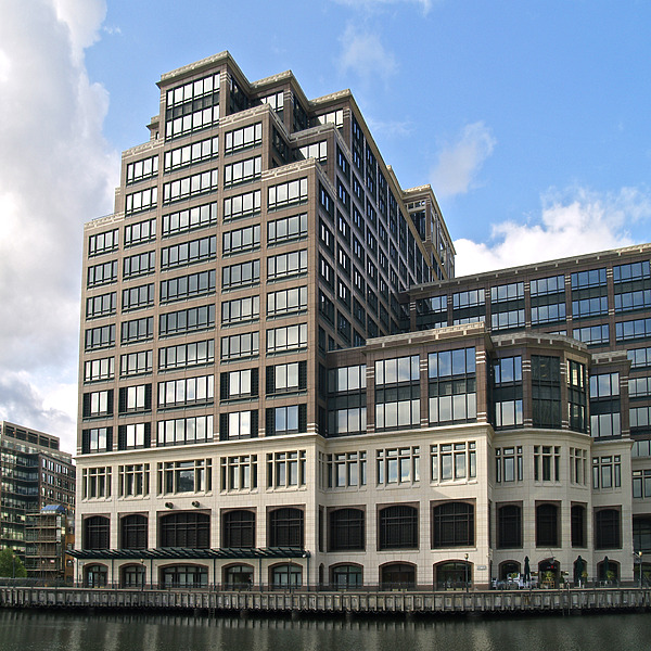 25 Cabot Square by Cesar Serrano