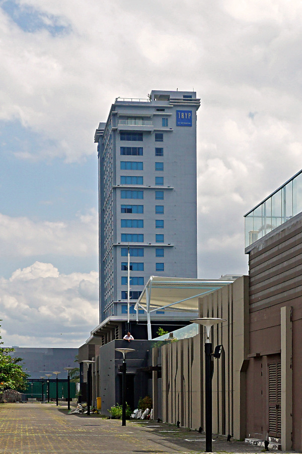 TRYP by Wyndham Mall of Asia Manila by Ryan Hildebrand