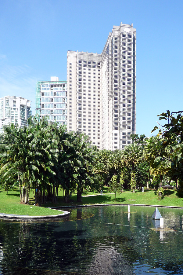 Mandarin Oriental Hotel by Wilson Ling
