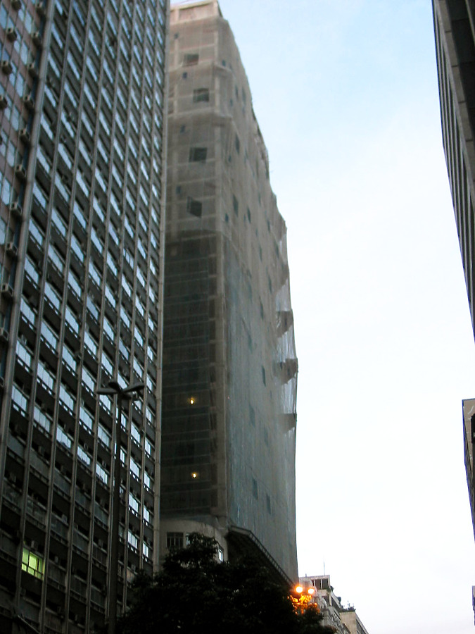 Torre Almirante by Virgilio Grimaldi