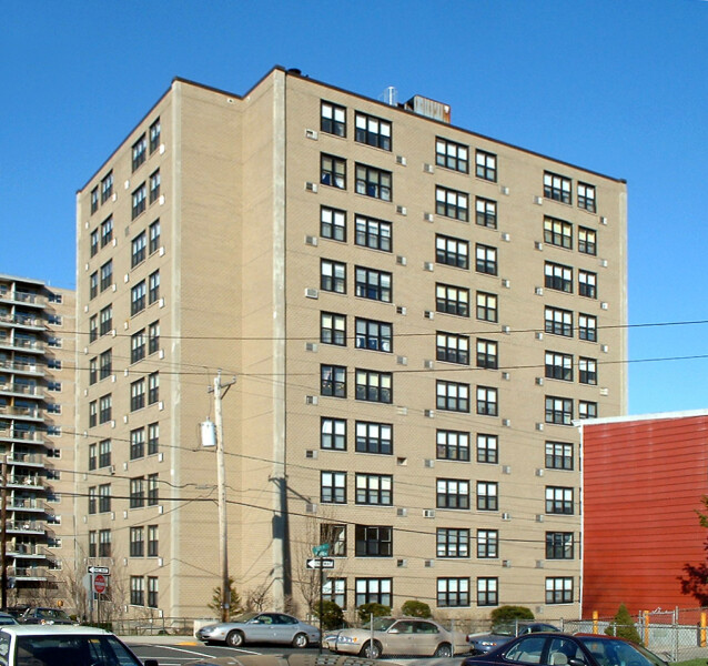 990-715-642