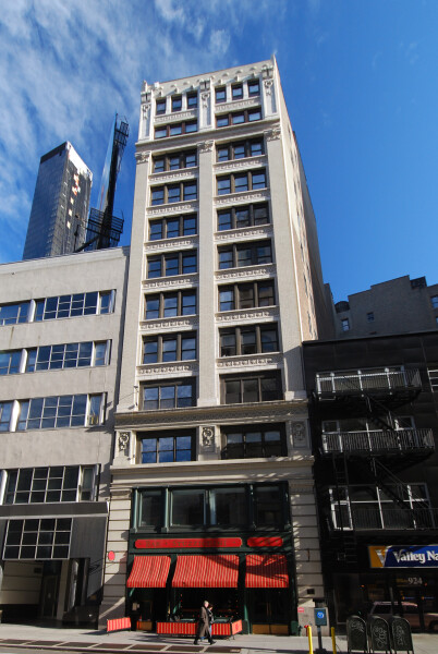 928 Broadway