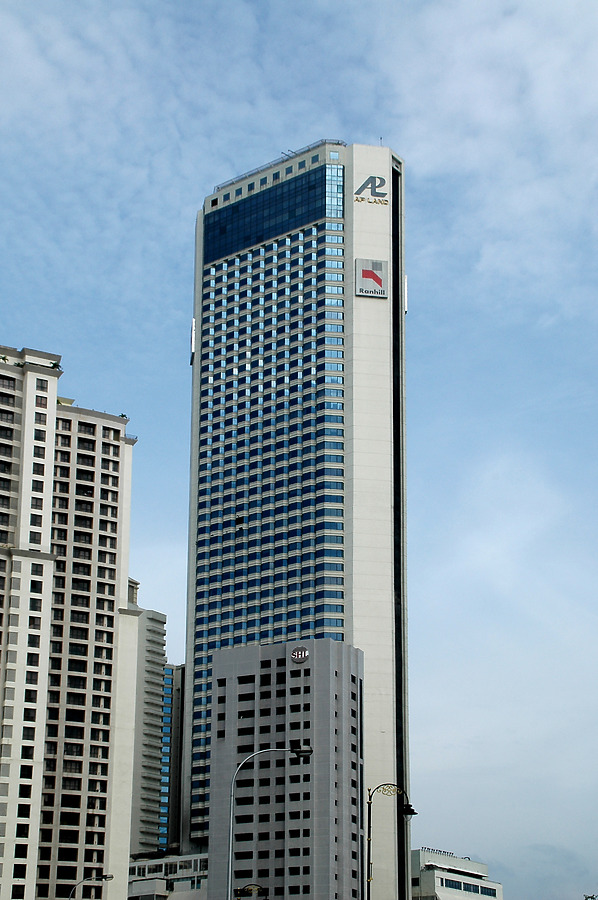 Vista Tower by John Bek