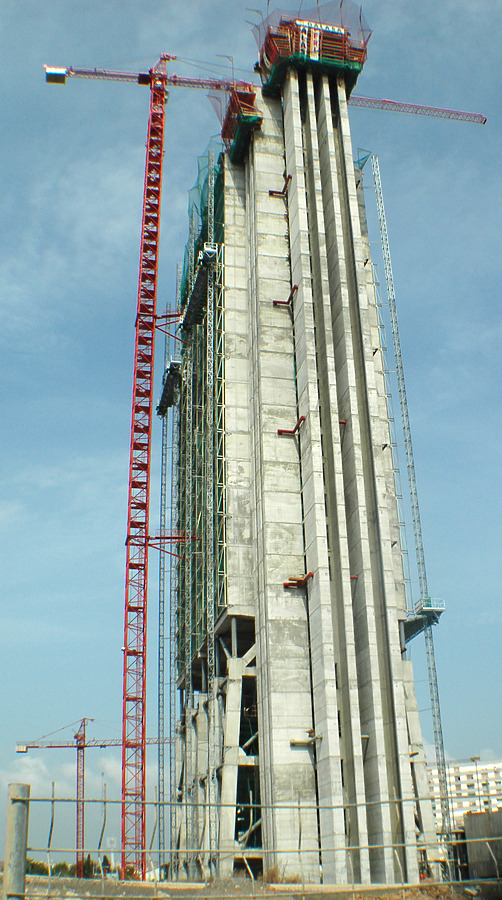Hesperia Tower by David Guija