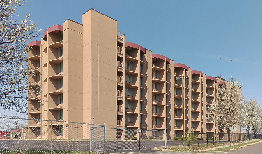 Hotel RL St. Louis Airport by Ryan Hildebrand