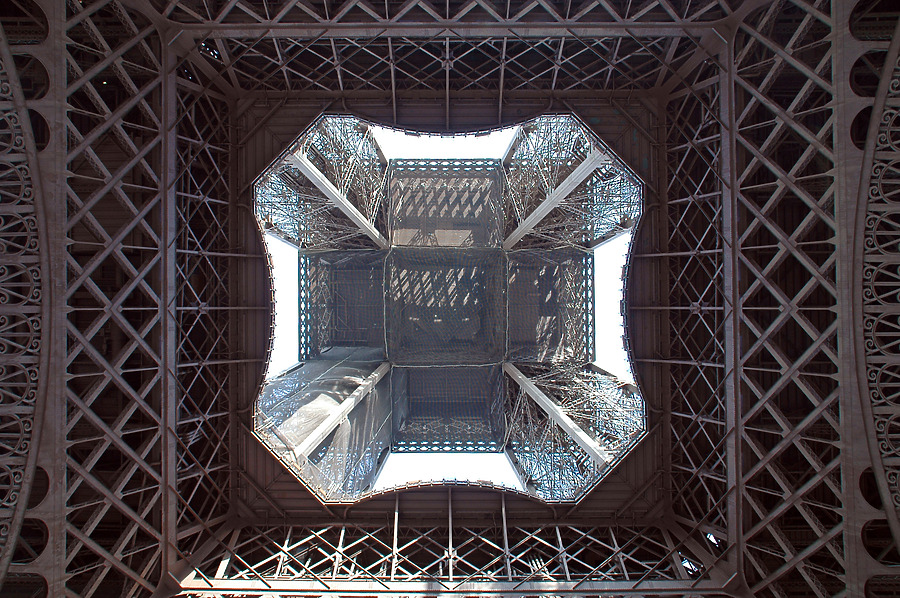 Tour Eiffel by John Bek
