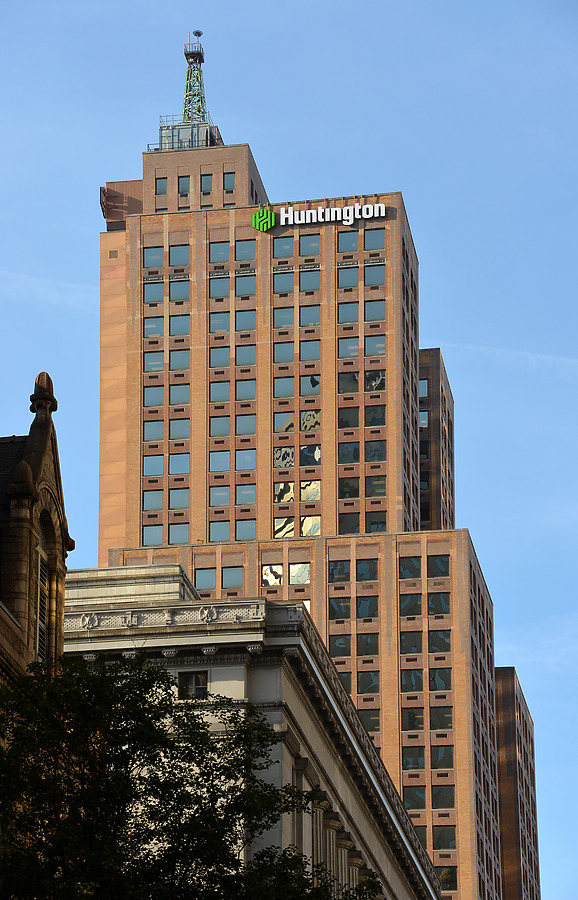 Grant Building by John W. Cahill