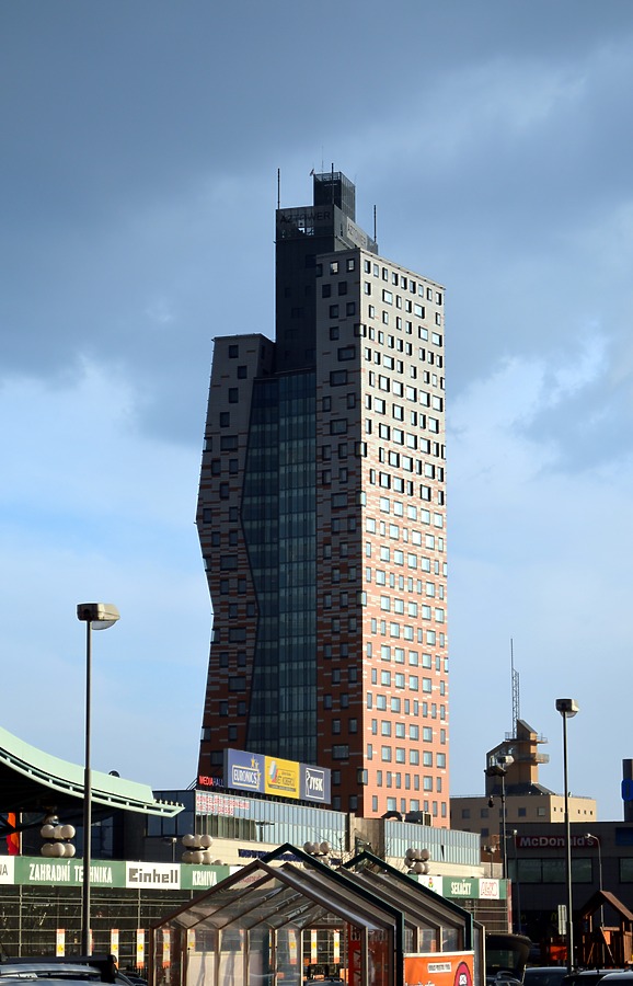 AZ Tower by Huopa