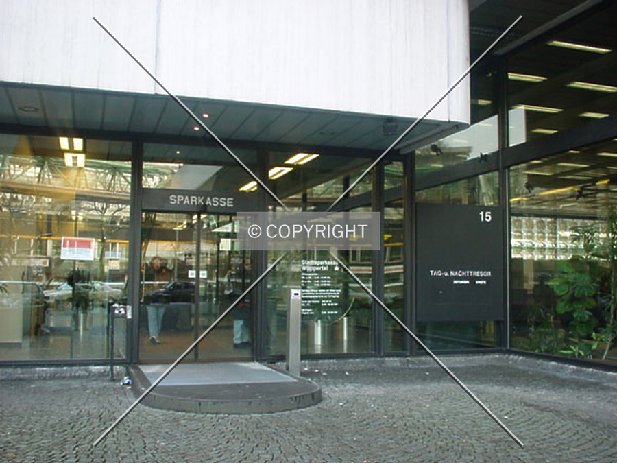 Stadtsparkasse Wuppertal by Nephilim