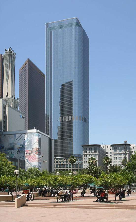 Two California Plaza by Michiel van Dijk
