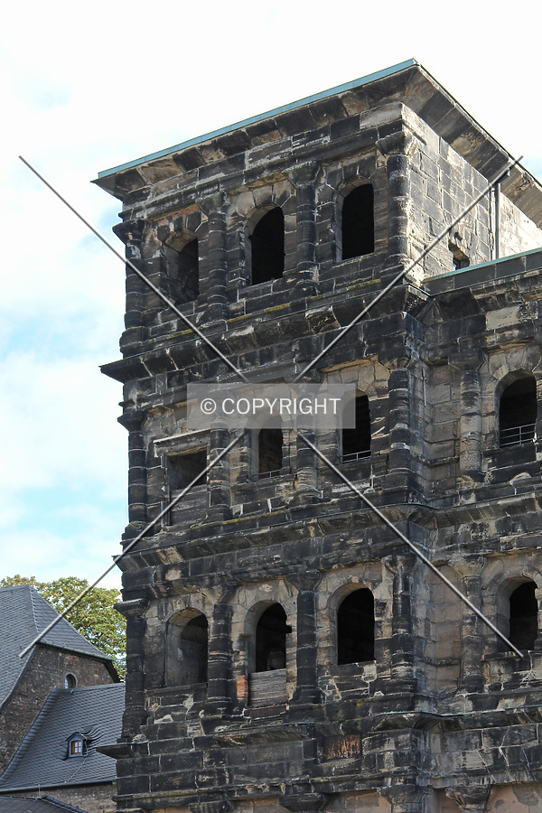 Porta Nigra by Nephilim