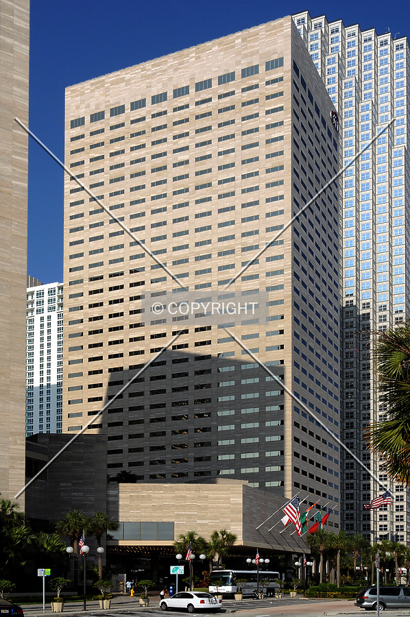 Citygroup Center by Jorge Molina