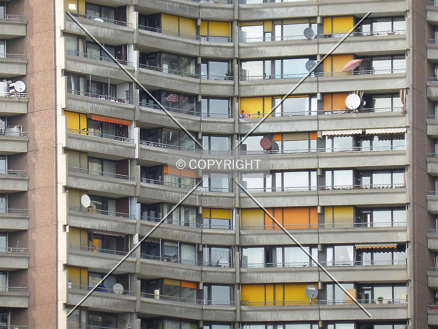Neckarpromenade Wohnturm II by Nephilim
