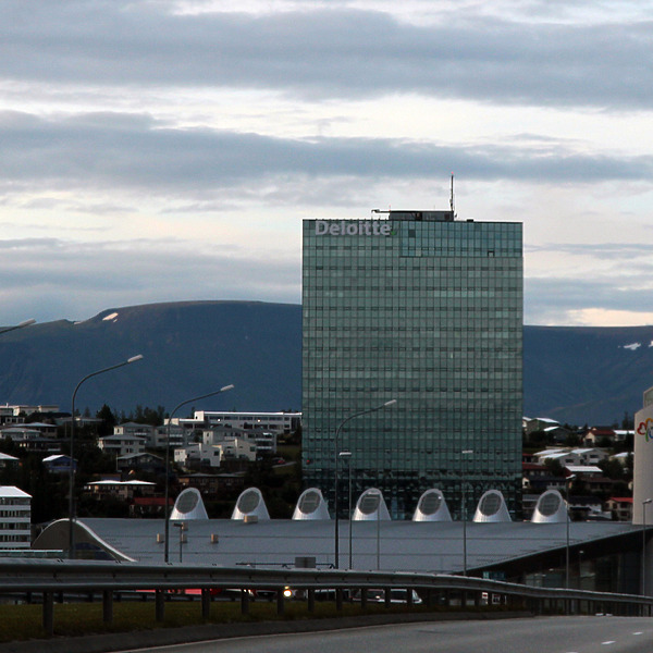 Smáratorg Office Tower by Kjetil Balog