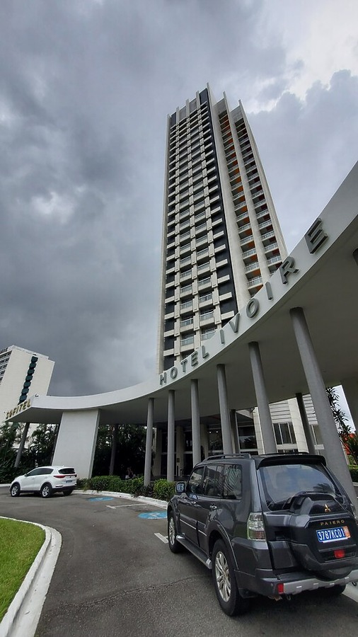 Hotel Ivoire Intercontinental Tower I by abdallahh