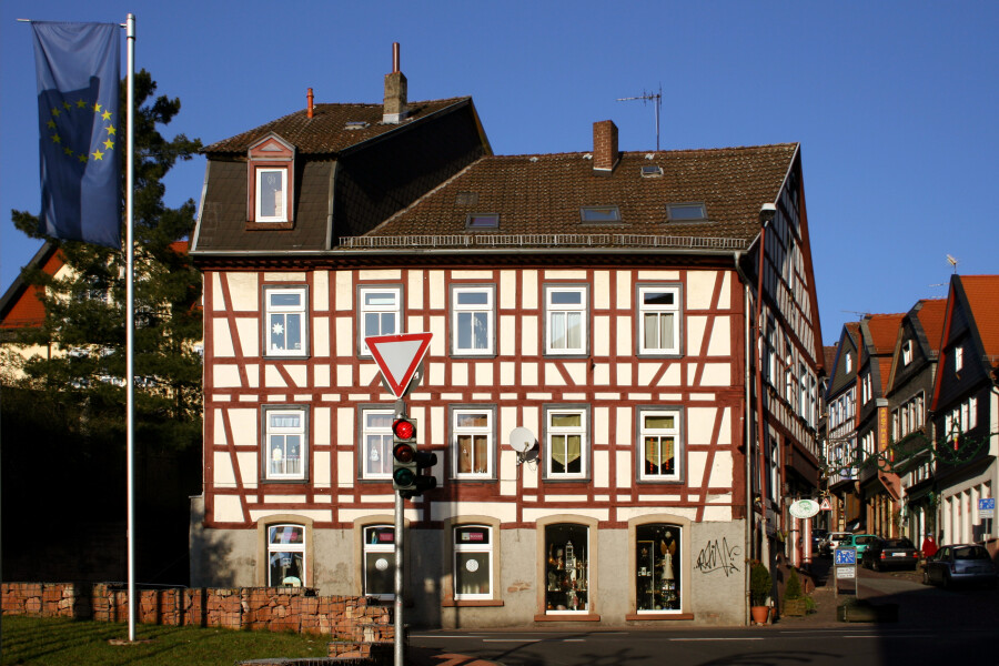 Fürstenhofstraße 1