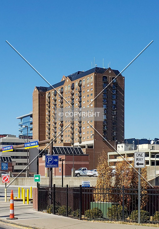 Park Plaza Apartments by Ryan Hildebrand