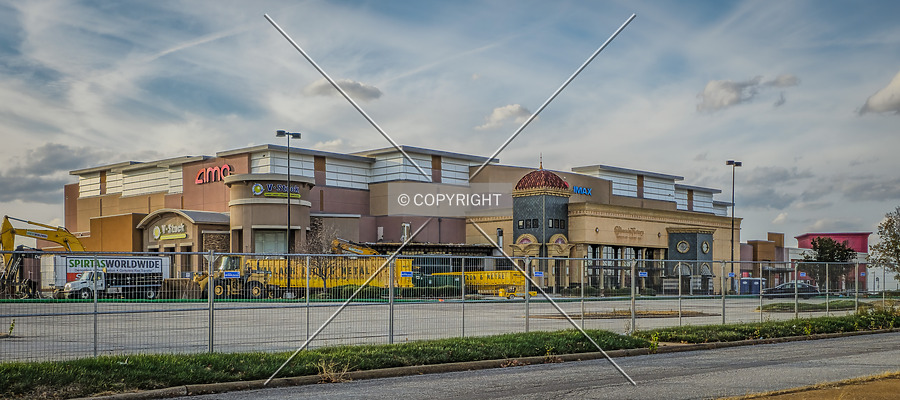 Chesterfield Mall by Ryan Hildebrand