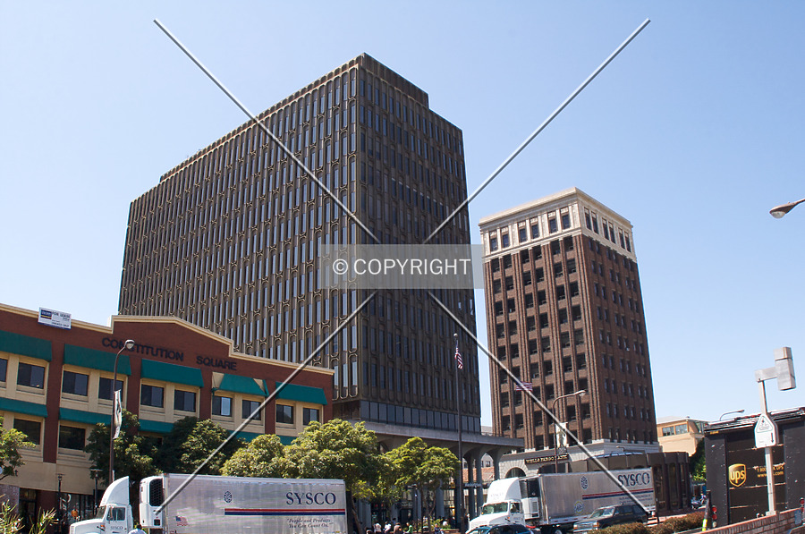 2150 Shattuck Avenue by Martin Bugajski