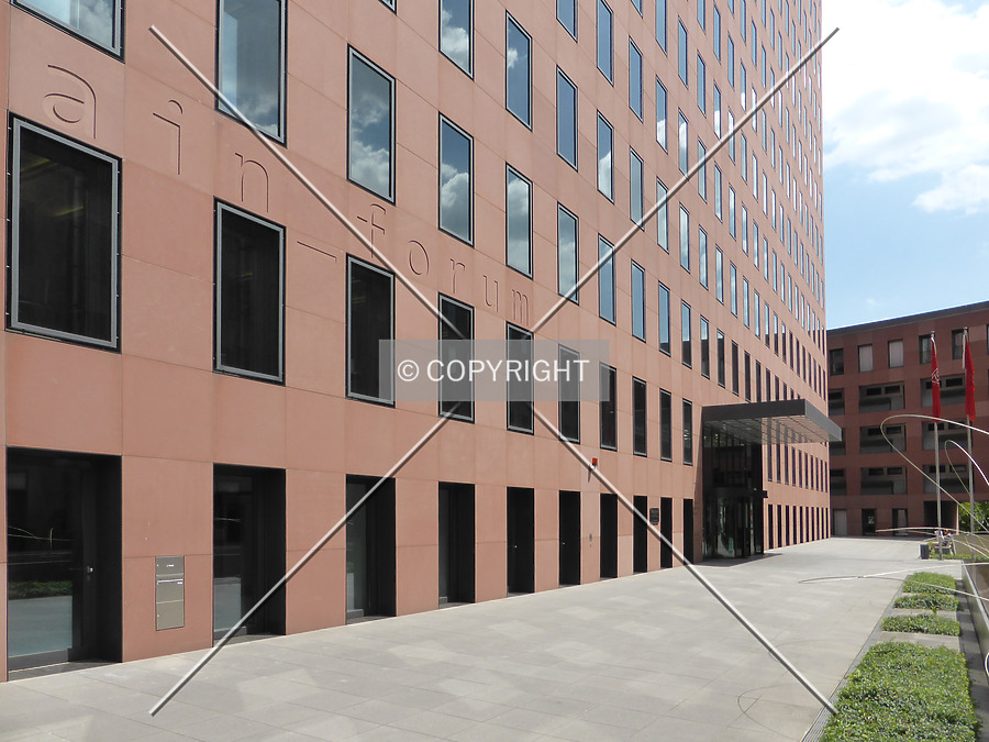 Hochhaus MainForum by Nephilim