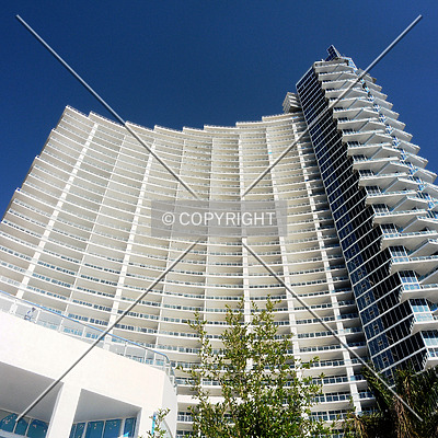 Paramount Bay at Edgewater Square by Jorge Molina