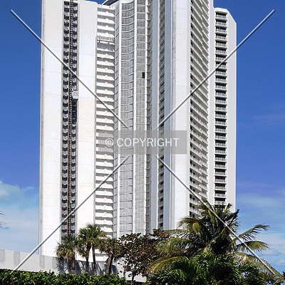 Tiara Condominiums by Jorge Molina