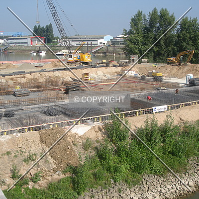 Hyatt-Regency Hotel by Nephilim