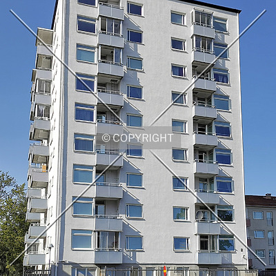 Gullabergsvägen 6 by Robin Spetz