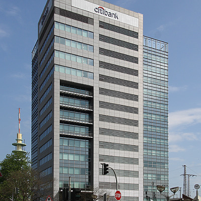 Citibank Tower by Michiel van Dijk