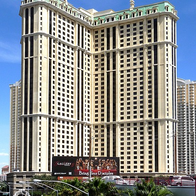 Marriott's Grand Chateau by Robin Spetz