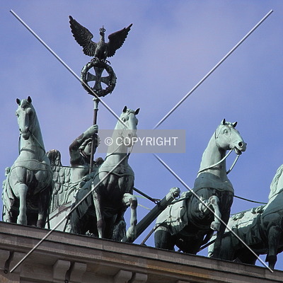 Brandenburger Tor by Jörg Berkemeyer
