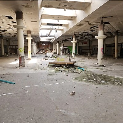 Jamestown Mall by Shiny ATV BIKE