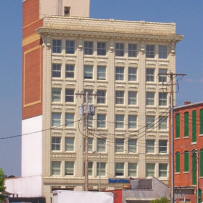 Bank of America Building by Ryan Hildebrand