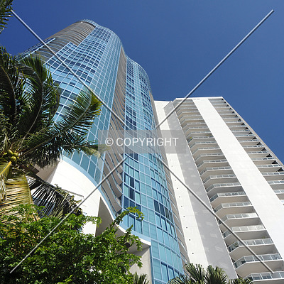 Las Olas River House by Jorge Molina