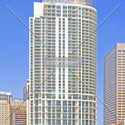 Met 1 by Jorge Molina