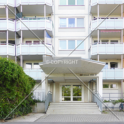 Grünauer Allee 37 by Nephilim