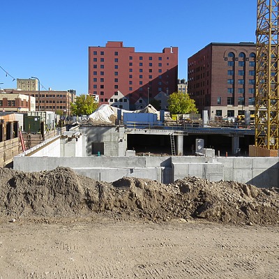 Wells Fargo 600 Tower by James Peacock