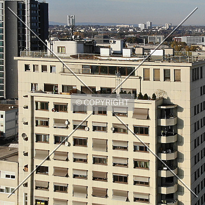 Strahlenberger Straße 123 by Nephilim