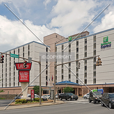 Holiday Inn Express Nashville Downtown by Ryan Hildebrand