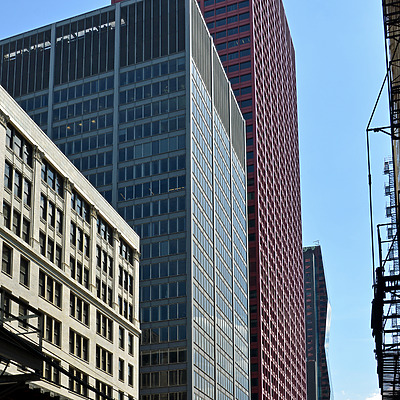 CNA Plaza in Chicago SKYDB