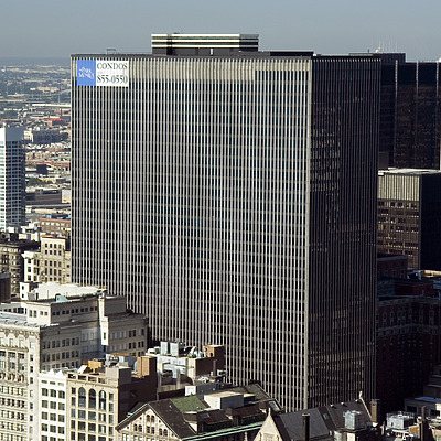 Mid-Continental Plaza by Pavel Toczynski