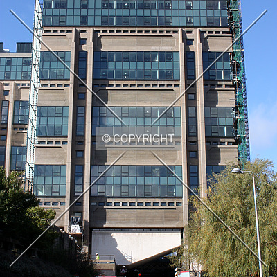 Muirhead Tower by Neil Nickolds