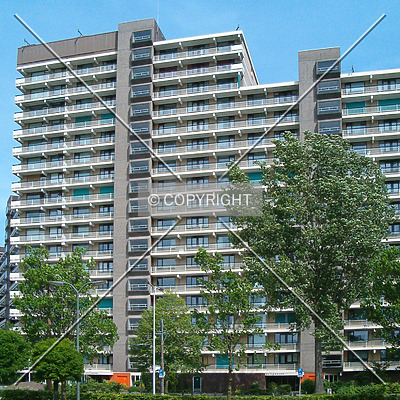 Groningensingel 521-939 by René Hogendijk