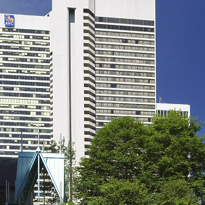 Hyatt Regency Vancouver by Pavel Toczynski