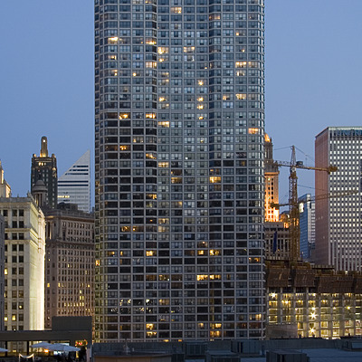 River Plaza by Pavel Toczynski