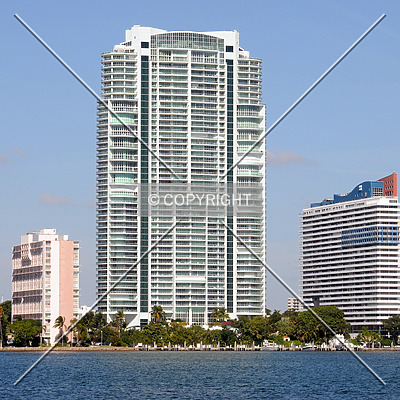 Santa Maria by Jorge Molina